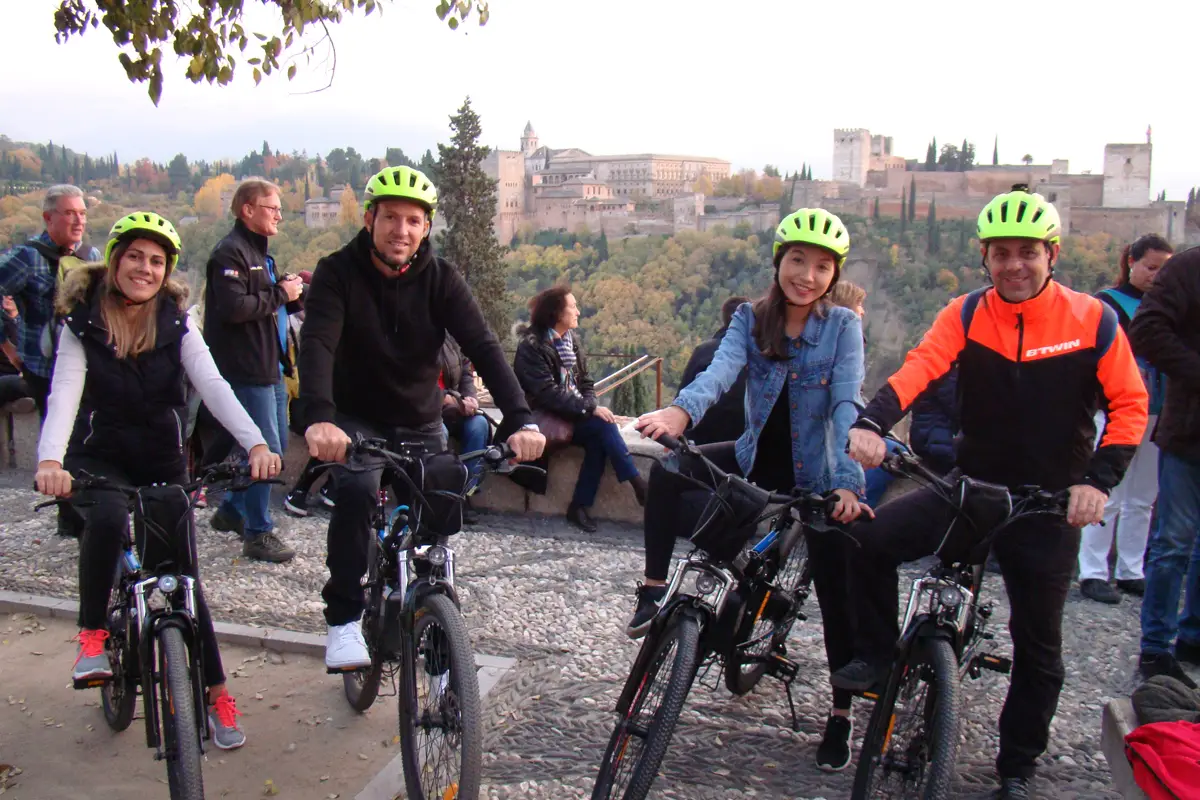 Rutas turismo Granada | Ecoturismo activo | Ocio Granada - Producto (es) Bike - Sacromonte Albaicin - Attraversiamotour Sacromonte 8