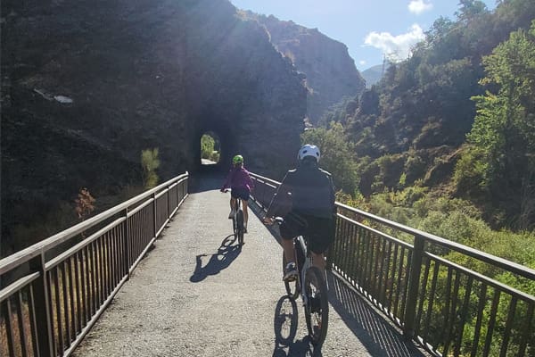 Rutas turismo Granada | Ecoturismo activo | Ocio Granada - Home - e bike tranvia sierra nevada 1
